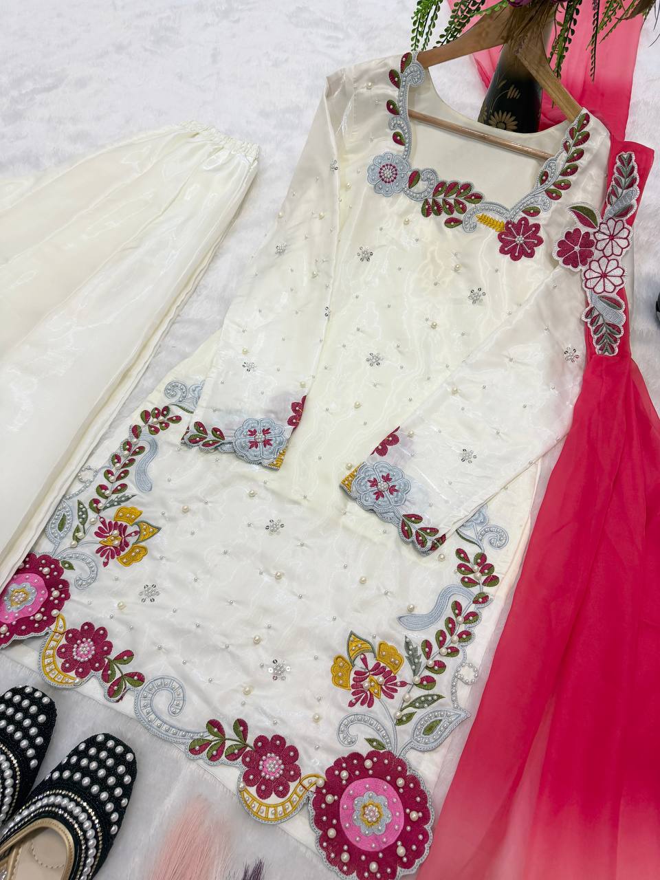 Neo-Classic Ivory Appliqué Set